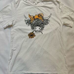 Ladies White Graphic T-Shirt with Cute Highlander Cow